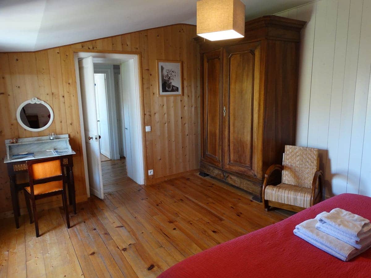 La chambre bois du gite sur l'île de Ré pour un séjour en famille tout confort - Gite sur l'île de Ré -Les Fillattes